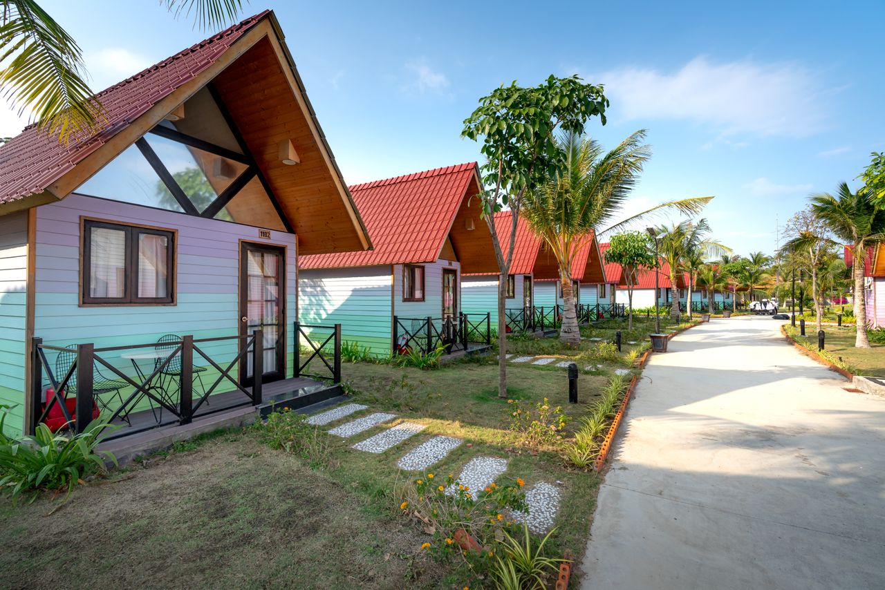 2 bedroom mobile homes for disabled people are one great facility at the Château de Galinée campsite