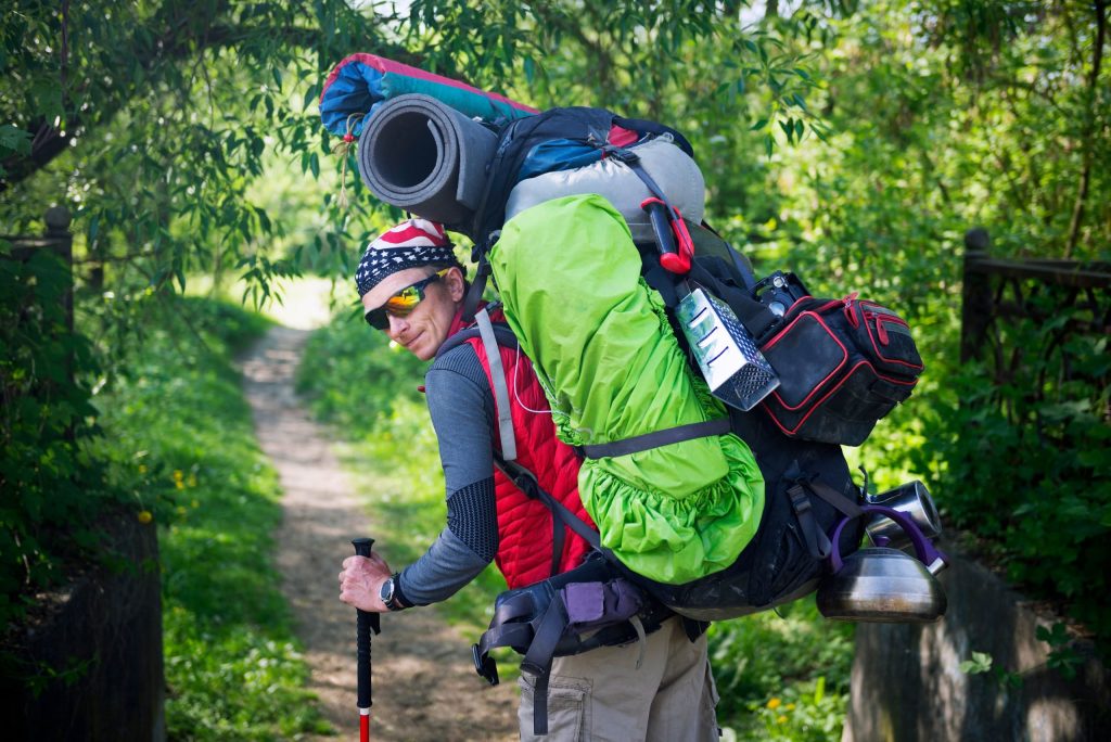 découvrez nos conseils pratiques pour bien préparer un trek de plusieurs jours en montagne matériel essentiel, astuces d’itinéraire, alimentation, sécurité et organisation pour une aventure réussie.